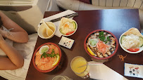 Plats et boissons du Restaurant japonais Sushi Sashi ( Okasushi ) à Paris - n°8