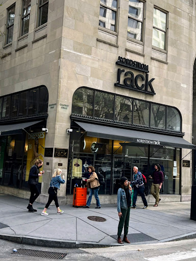Department Store «Nordstrom Rack Chestnut Street», reviews and photos, 1700 Chestnut St, Philadelphia, PA 19103, USA