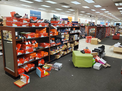 Shoe Store «Shoe Dept. Encore», reviews and photos, 4801 Outer Loop #104, Louisville, KY 40219, USA