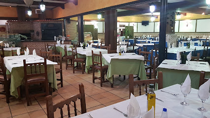 Restaurante El Segoviano - Av. de la Cruz, 14, 28343 Valdemoro, Madrid, Spain