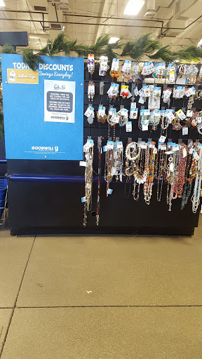 Thrift Store «Goodwill», reviews and photos