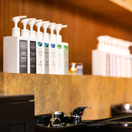 Tanning Salon «Indulge Salon & Tanning», reviews and photos, 1713 Commerce Dr, North Mankato, MN 56003, USA