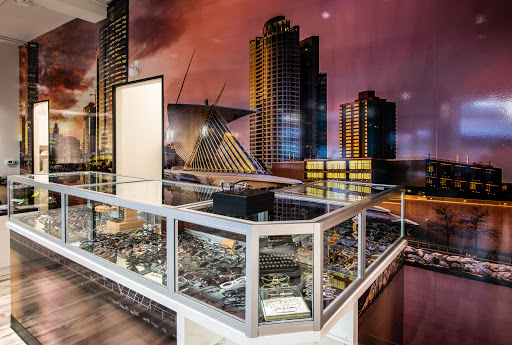 2636 N Downer Ave, Milwaukee, WI 53211, USA