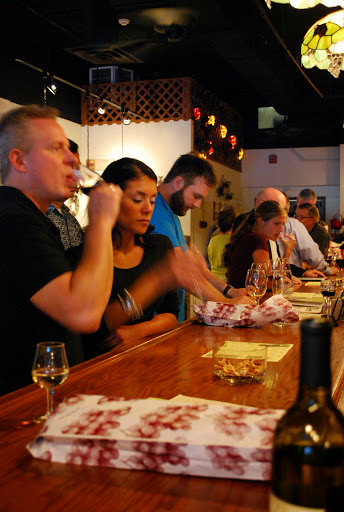 Wine Store «Tasting deVine», reviews and photos, 127 W Front St, Wheaton, IL 60187, USA