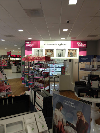 Cosmetics Store «Ulta Beauty», reviews and photos, 1402 SE Everett Mall Way #510, Everett, WA 98208, USA