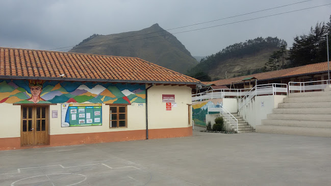 Opiniones de Unidad Educativa del Milenio Cacique Tumbala en Quito - Escuela