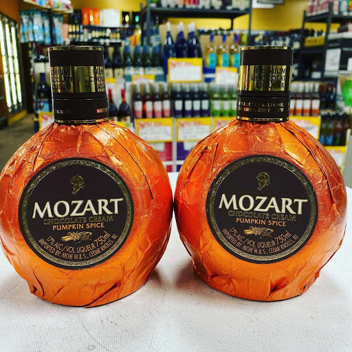 Liquor Store «One Stop Liquor Store», reviews and photos, 238 N Main St, Manchester, CT 06042, USA