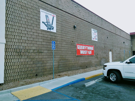 Hardware Store «Harbor Freight Tools», reviews and photos, 10765 Magnolia Ave #100, Riverside, CA 92505, USA