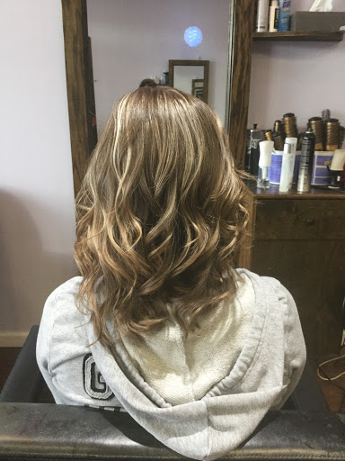 Hair Salon «J Hollywood Salon», reviews and photos, 401 Windsor Hwy, New Windsor, NY 12553, USA