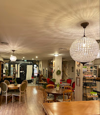 Atmosphère du Restaurant Les Salons de Valentina à Mantes-la-Jolie - n°1