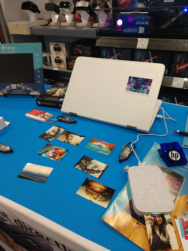 Electronics Store «Best Buy», reviews and photos, 550 Grossman Dr, Braintree, MA 02184, USA