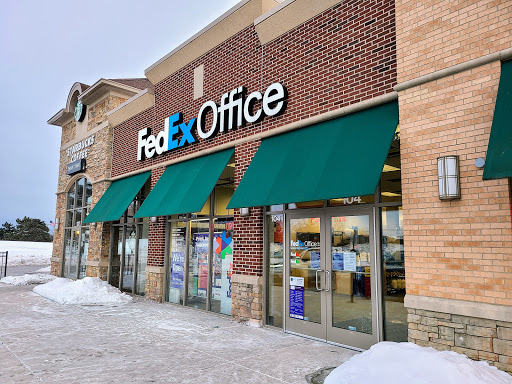 FedEx Office Print & Ship Center, 9740 76th St #104, Pleasant Prairie, WI 53158, USA, 