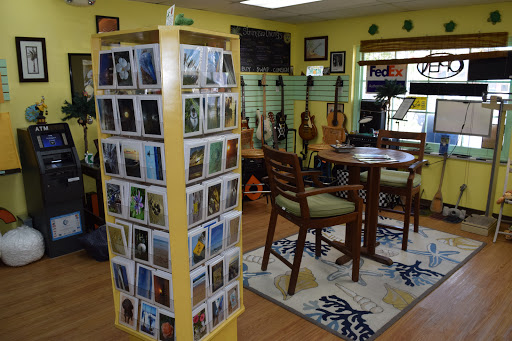 Mailbox Rental Service «United Postal Center Plus», reviews and photos, 3032 E Commercial Blvd, Fort Lauderdale, FL 33308, USA