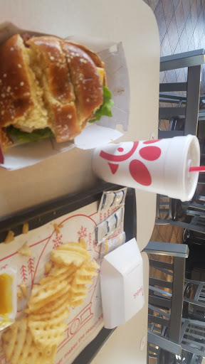 Fast Food Restaurant «Chick-fil-A», reviews and photos, 4675 Perkiomen Ave, Reading, PA 19606, USA