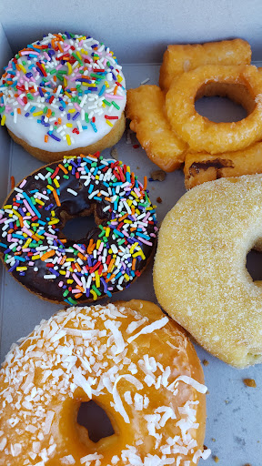 Donut Shop «USA Donuts», reviews and photos, 14900 Burbank Blvd, Sherman Oaks, CA 91411, USA