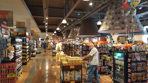 Grocery Store «Strack & Van Til Food Market», reviews and photos, 9632 Cline Ave, Highland, IN 46322, USA