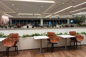 Star Alliance Gold Lounge image