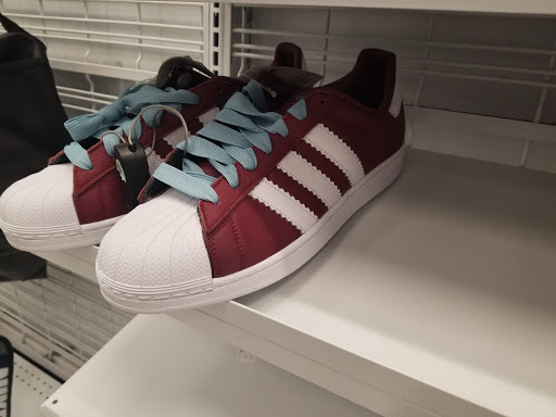 Clothing Store «Ross Dress for Less», reviews and photos, 7065 Cermak Rd, Berwyn, IL 60402, USA