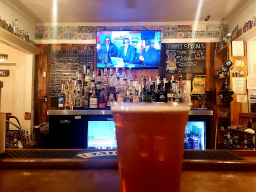 Barbecue Restaurant «Murky Waters Ocean Springs», reviews and photos, 1212 Government St, Ocean Springs, MS 39564, USA