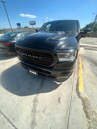Car Dealer «San Marcos Chrysler Dodge Jeep Ram», reviews and photos, 2990 S Interstate Hwy 35, San Marcos, TX 78666, USA