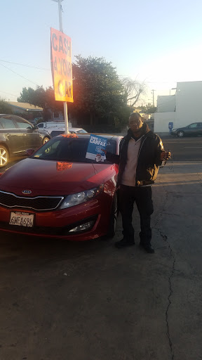 Used Car Dealer «Cash or Finance Auto», reviews and photos, 16720 Lakewood Blvd, Bellflower, CA 90706, USA