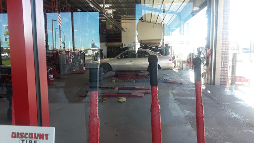 Tire Shop «Discount Tire Store - Maple Grove, MN», reviews and photos, 16485 County Rd 30, Maple Grove, MN 55311, USA