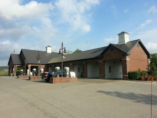 Campbell Station Carwash en Spring Hill