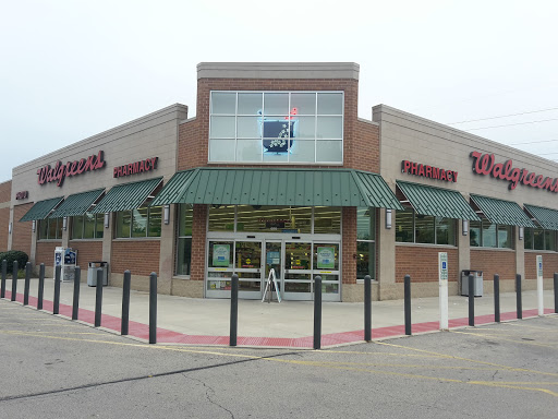 Walgreens, 695 W Boughton Rd, Bolingbrook, IL 60440, USA, 