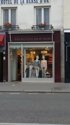 Best Stores To Buy Women's Pyjamas Paris Near Me