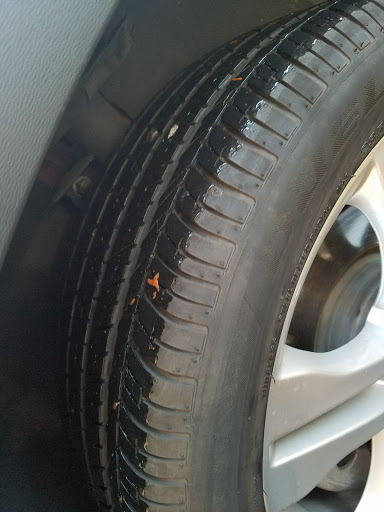 Tire Shop «Discount Tire Store - Clackamas, OR», reviews and photos, 8380 SE Sunnyside Rd, Clackamas, OR 97015, USA