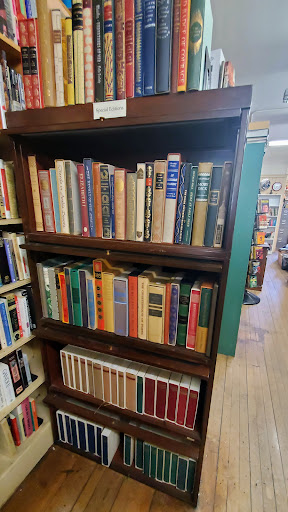 Used Book Store «The Chatham Bookseller, LLC», reviews and photos, 8 Green Village Rd, Madison, NJ 07940, USA
