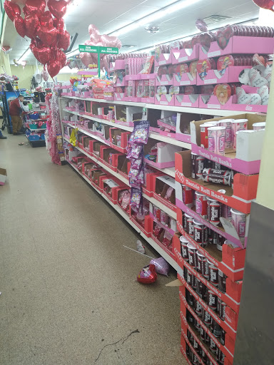 Dollar Store «Dollar Tree», reviews and photos, 14700 Crenshaw Blvd, Gardena, CA 90249, USA