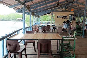 Sai Lom Tha Mai Restaurant image