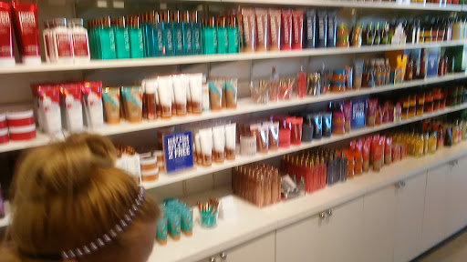 Shopping Mall «Calhoun Outlet Marketplace», reviews and photos, 455 Belwood Rd, Calhoun, GA 30701, USA