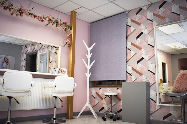 The Honey Comb Hair Salon & Hair Loss Clinic - Doncaster