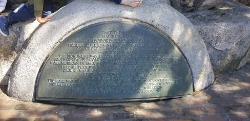 Jeep Dealer «Hoblit Chrysler Jeep Dodge, Inc.», reviews and photos, 333 Main St, Woodland, CA 95695, USA