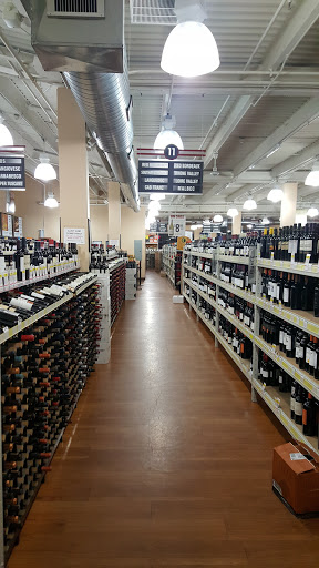 Wine Store «Westchester Wine Warehouse», reviews and photos, 53 Tarrytown Rd, White Plains, NY 10607, USA