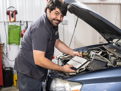 Auto Repair Shop «Honest Wrenches Automotive Repair», reviews and photos, 2015 NE 58th Ave, Des Moines, IA 50313, USA
