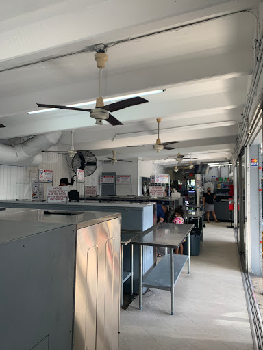 Laundromat «City Wide Coin Laundry», reviews and photos, 2625 Coral Way, Miami, FL 33145, USA