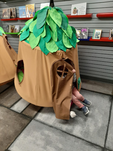 Toy Store «King Arthurs Court Toys», reviews and photos, 3040 Madison Rd, Cincinnati, OH 45209, USA