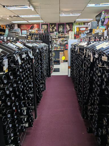 Liquor Store «Liquor World», reviews and photos, 136 Berlin Rd, Cromwell, CT 06416, USA