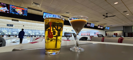 Bowling Alley «Yorkville Bowl», reviews and photos, 1211 N Bridge St, Yorkville, IL 60560, USA