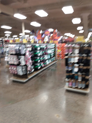 Grocery Store «Fred Meyer», reviews and photos, 14700 SE McLoughlin Blvd, Milwaukie, OR 97267, USA