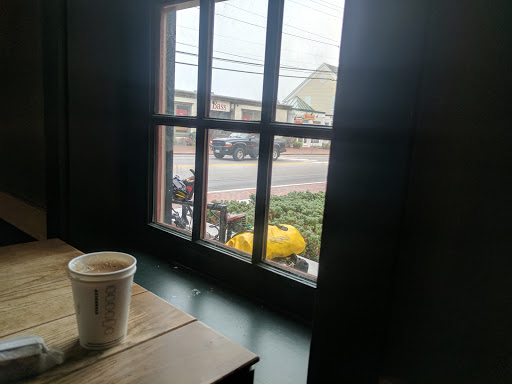 Coffee Shop «Starbucks», reviews and photos, 49 Main St, Freeport, ME 04032, USA