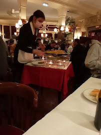 Atmosphère du Restaurant de viande Le Relais de Venise - son entrecôte à Paris - n°16