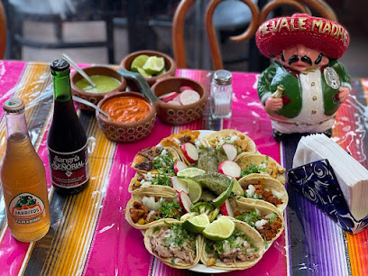 Taquería Los Compadres Mexican Food