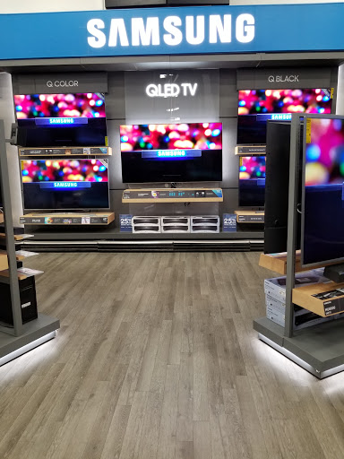 Electronics Store «Best Buy», reviews and photos, 5651 S Service Rd, St Peters, MO 63376, USA