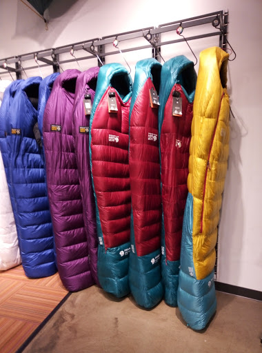 Outdoor Sports Store «Mountain Hardwear Store», reviews and photos, 250 Pine St, Seattle, WA 98101, USA
