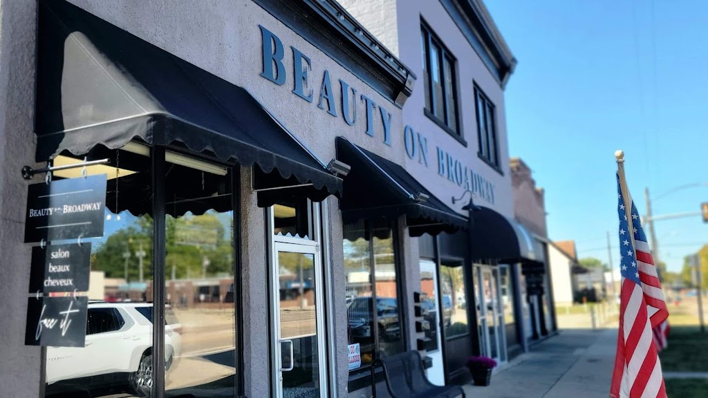 Beauty on Broadway 62249