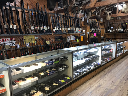 Gun Shop «A. W. Peterson Gun Shop», reviews and photos, 4255 W Old US Hwy 441, Mt Dora, FL 32757, USA